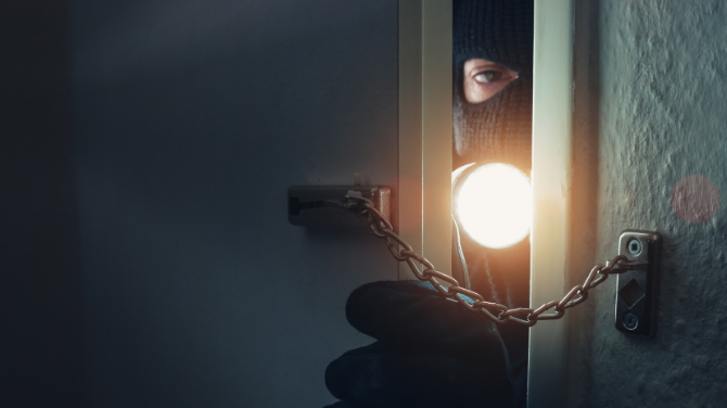 The Lowdown on skulk Burglaries and What You Can do to Prevent Them Blog Image